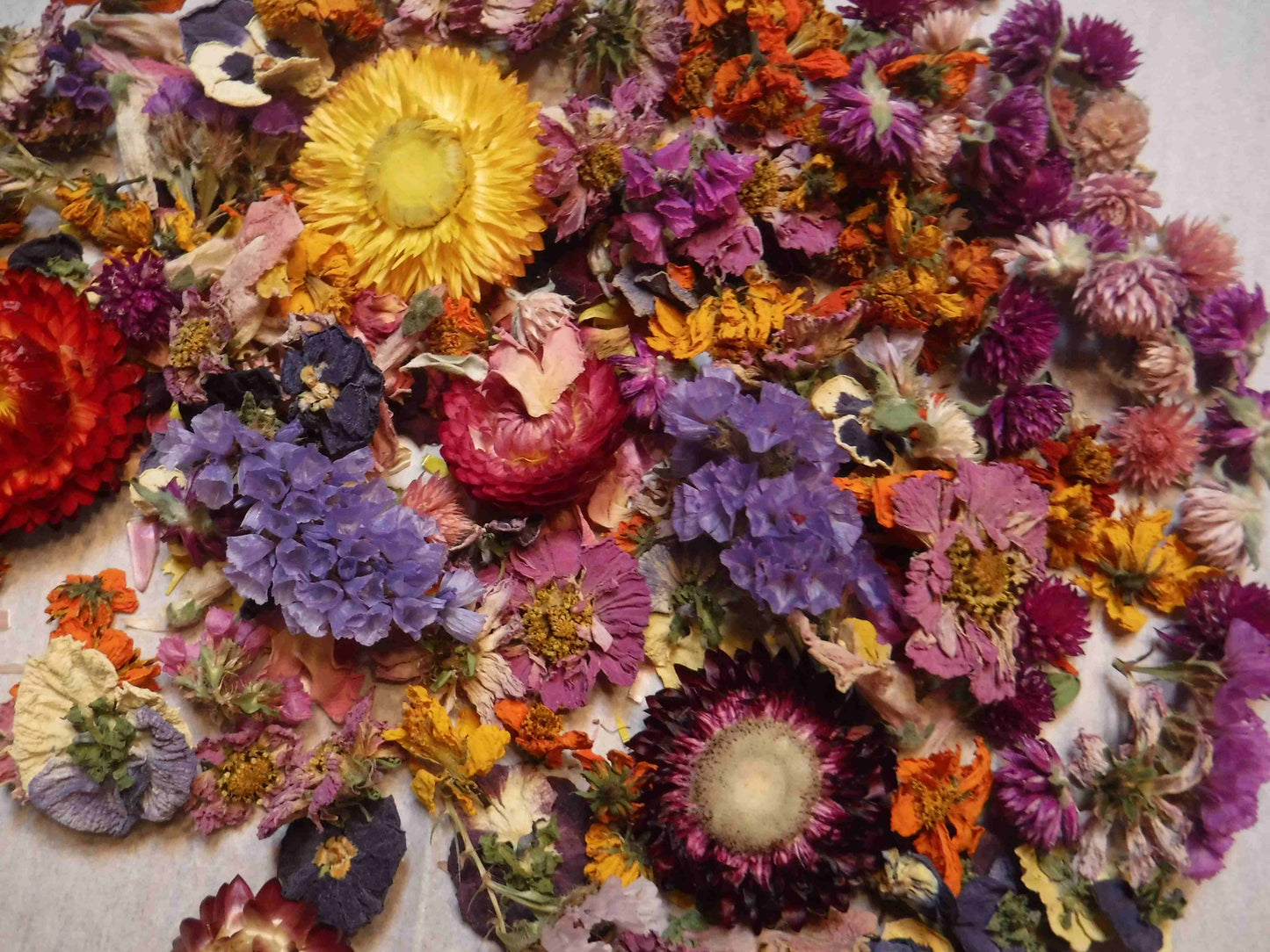 10 Cups Bulk Dried Flowers, Bowl Filler, Bulk Wedding Table Decor, Resin Flowers, Bulk Dried Flowers Mix, Bulk Flower, Table Flower Confetti