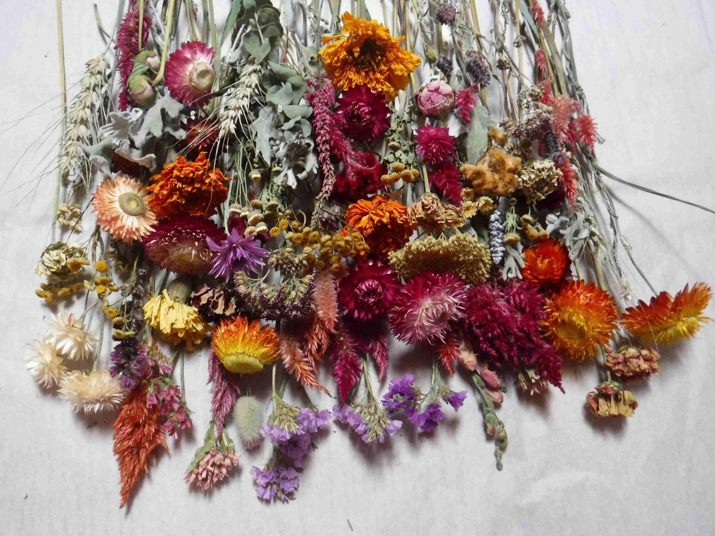Dried Flower Box, Dried Flower Stems, DIY Wedding Decor, Vase Filler, Floral Home Decor, Bulk Dried Flowers, Craft Flowers, DIY Wreath, Gift