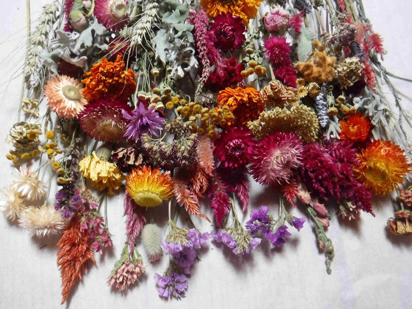 Dried Flower Box, Dried Flower Stems, DIY Wedding Decor, Vase Filler, Floral Home Decor, Bulk Dried Flowers, Craft Flowers, DIY Wreath, Gift