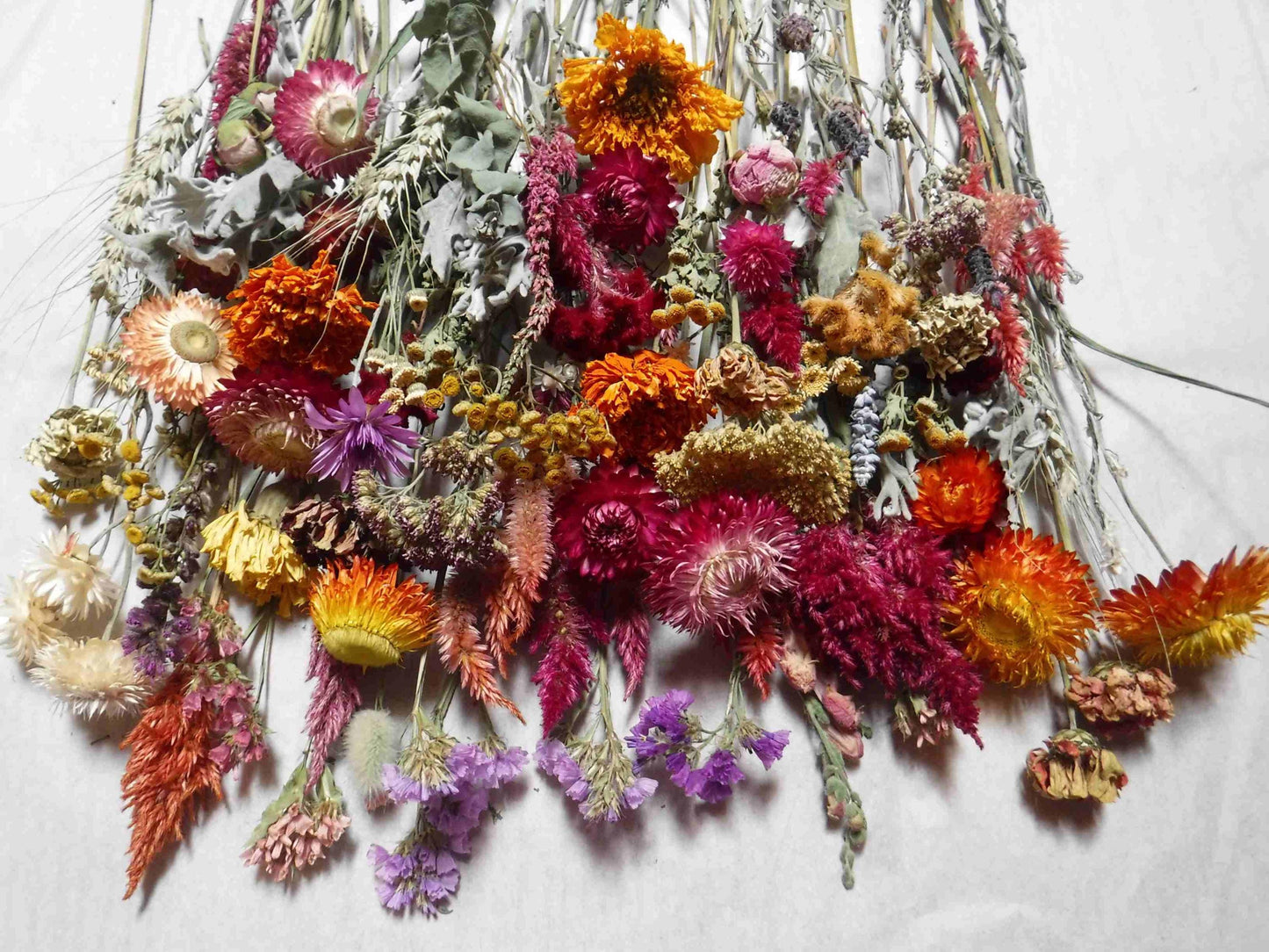 Dried Flower Box, Dried Flower Stems, DIY Wedding Decor, Vase Filler, Floral Home Decor, Bulk Dried Flowers, Craft Flowers, DIY Wreath, Gift